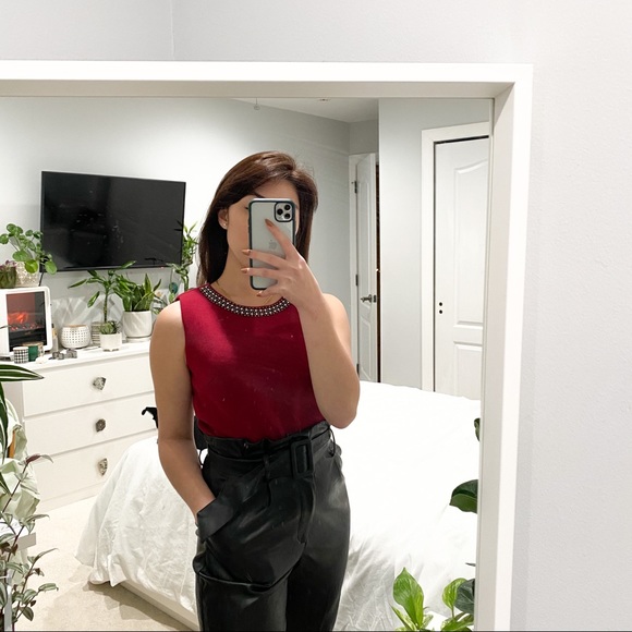 Top - Picture 3 of 3